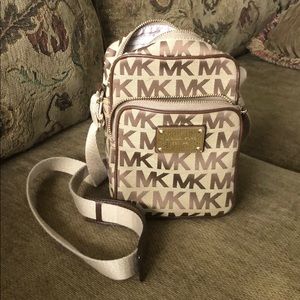 Michael Kors Cross body bag
